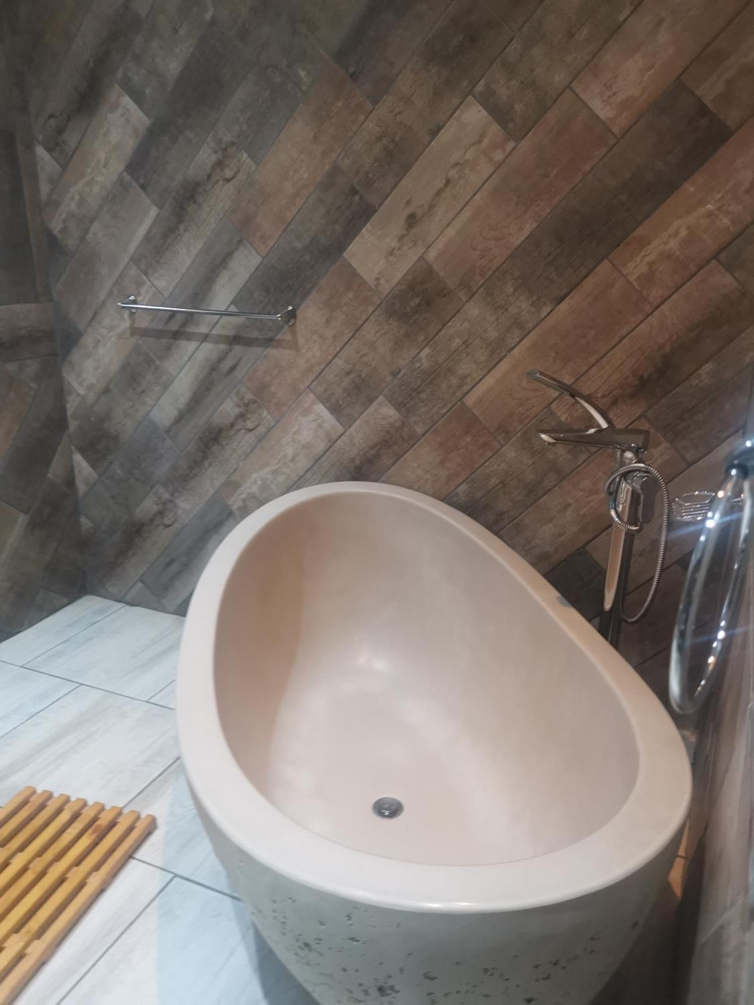 Aquila Guest House Претория Екстериор снимка