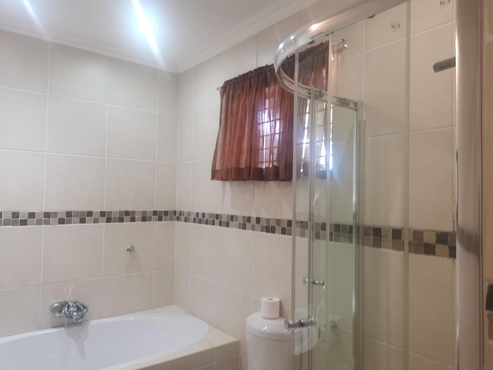 Aquila Guest House Претория Екстериор снимка